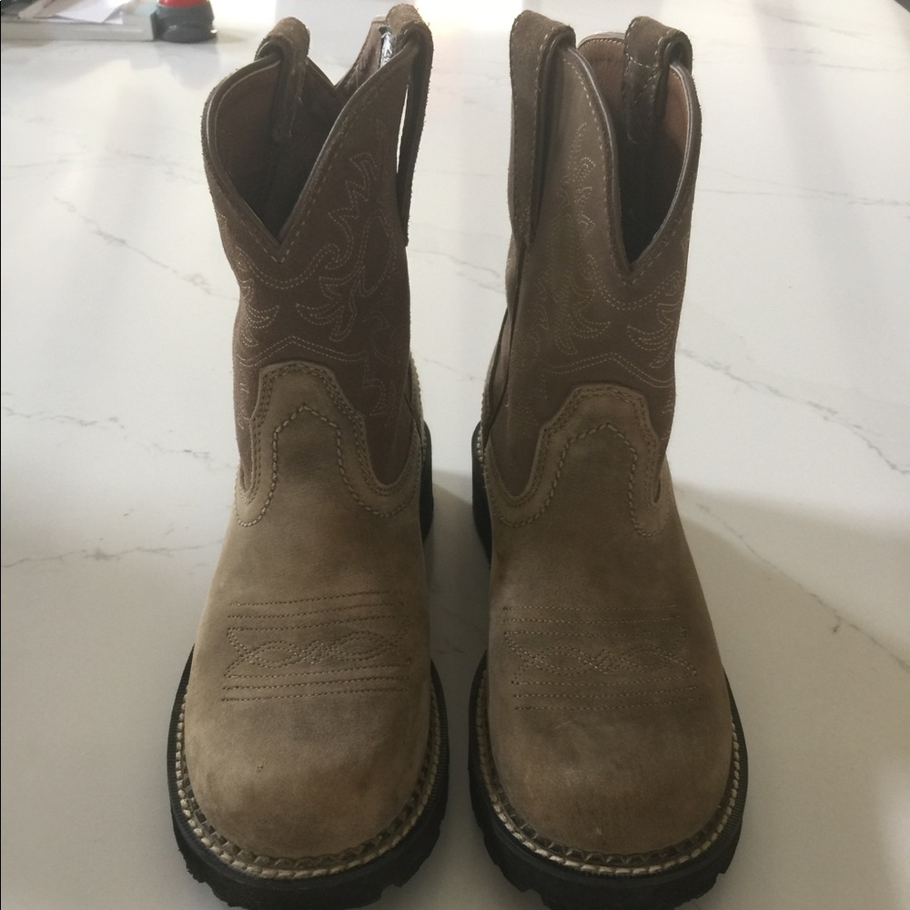 Ariat Fatbaby boots.